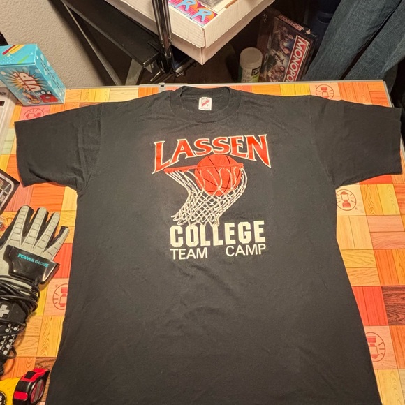 Vintage Lassen College team camp basketball Black T-Shirt - Picture 1 of 11